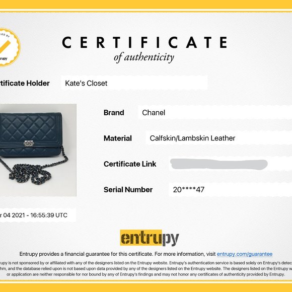 CHANEL Lambskin Boy Flap Wallet in Chain - Picture 4 of 14